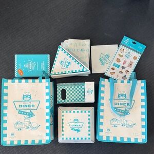 Jellycat Teal and White Diner Tote Set